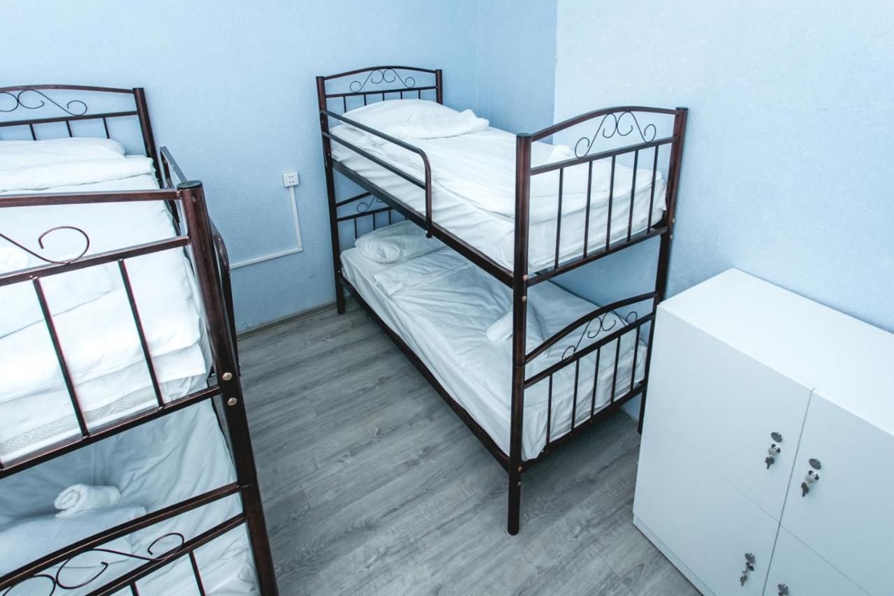 Sherlock Holmes Hostel Baku Eksteriør bilde
