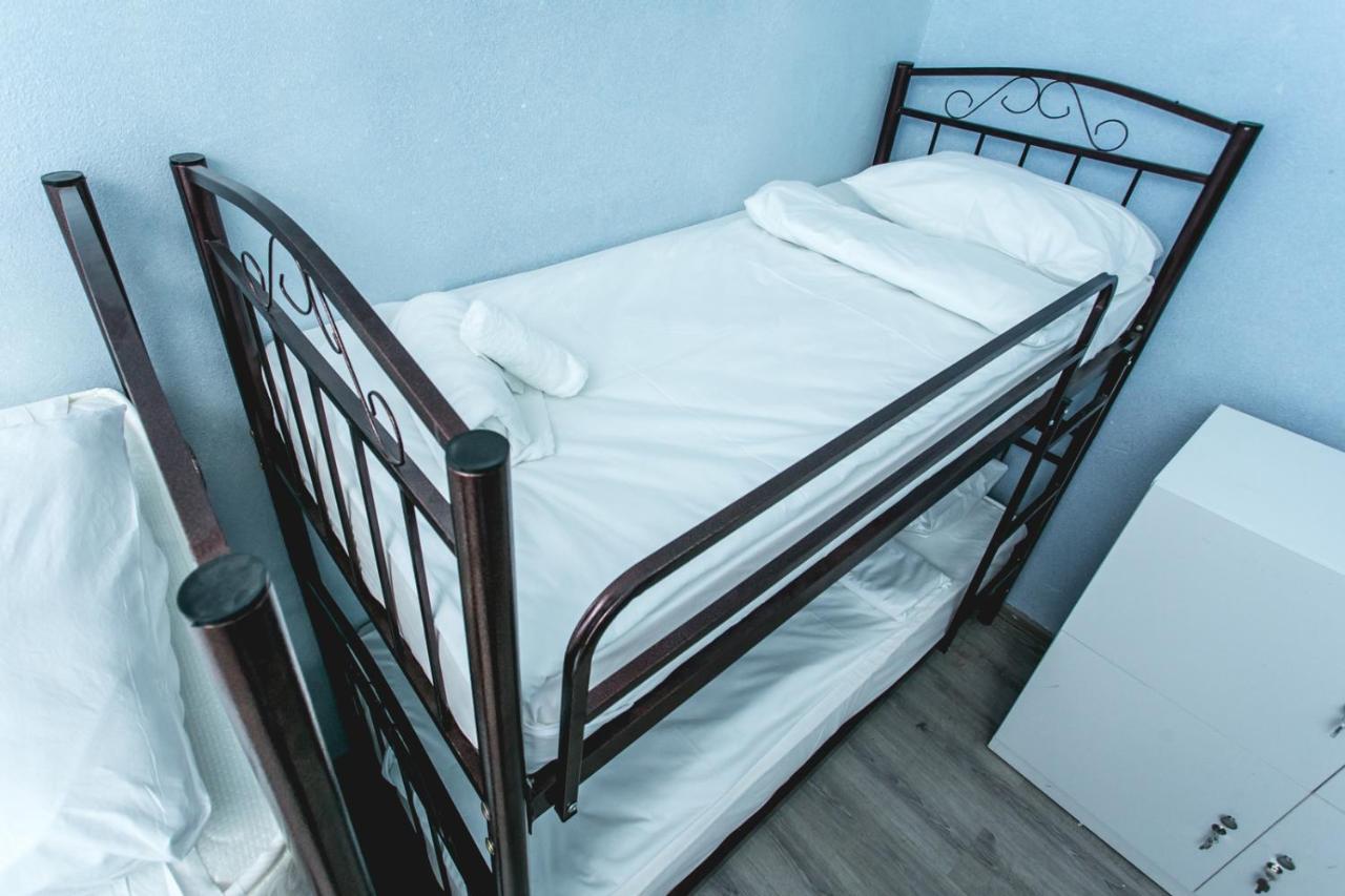 Sherlock Holmes Hostel Baku Eksteriør bilde