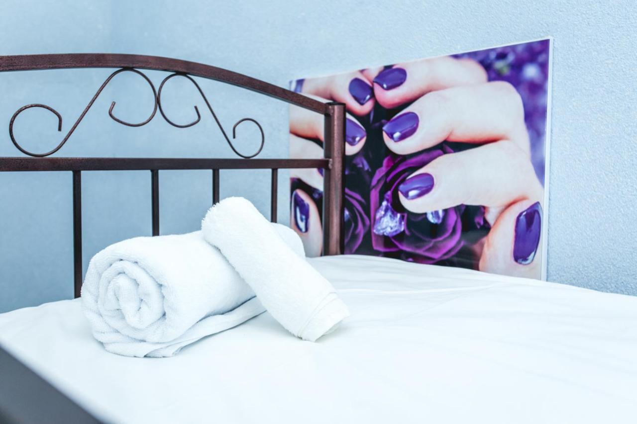 Sherlock Holmes Hostel Baku Eksteriør bilde