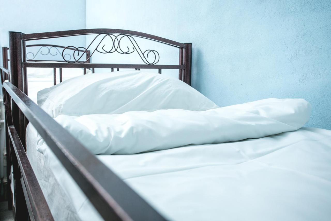 Sherlock Holmes Hostel Baku Eksteriør bilde