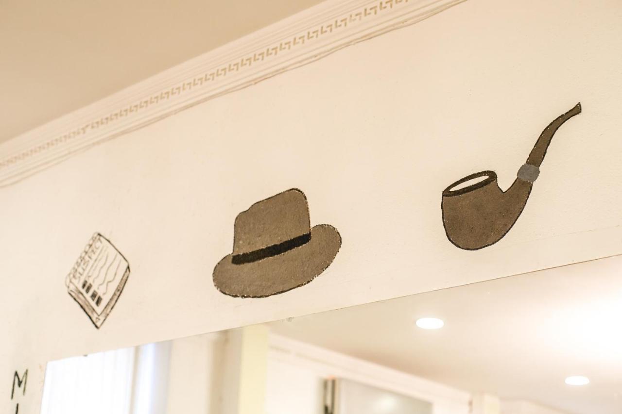 Sherlock Holmes Hostel Baku Eksteriør bilde