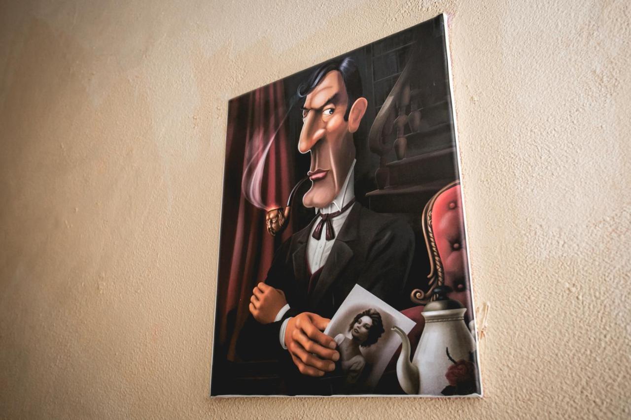 Sherlock Holmes Hostel Baku Eksteriør bilde
